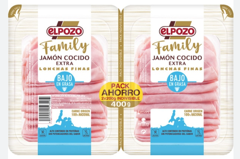 Ensalada de espinacas, aguacate y huevo con jamón de york y 1 tajada de sandia amarilla.